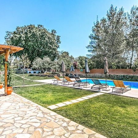 גאוביה Filia Stone Villa מראה חיצוני תמונה