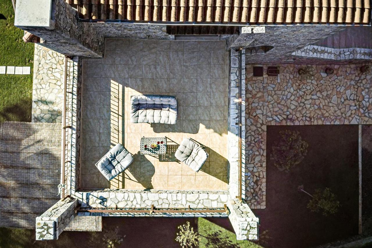 גאוביה Filia Stone Villa מראה חיצוני תמונה