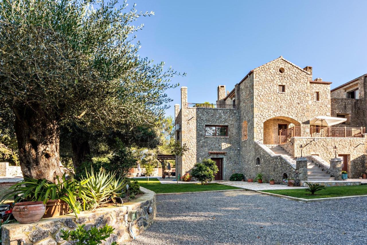 גאוביה Filia Stone Villa מראה חיצוני תמונה